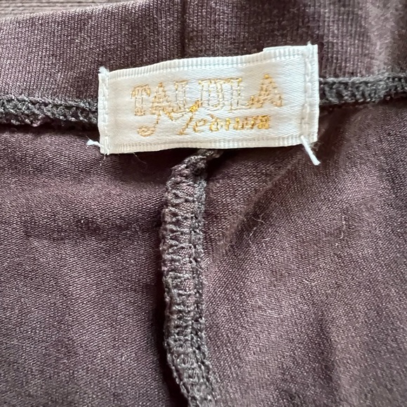NWT Aritzia Talula Brown cropped Leggings Sz Medium - Picture 5 of 7